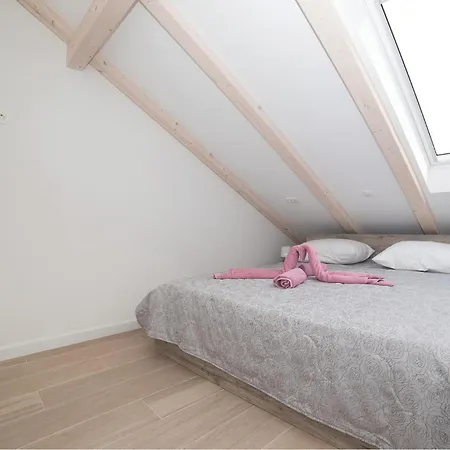شقة Three-bedroom In تروغير