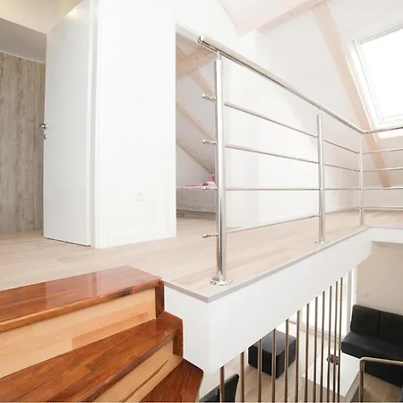Διαμέρισμα Three-bedroom In Τρογκίρ